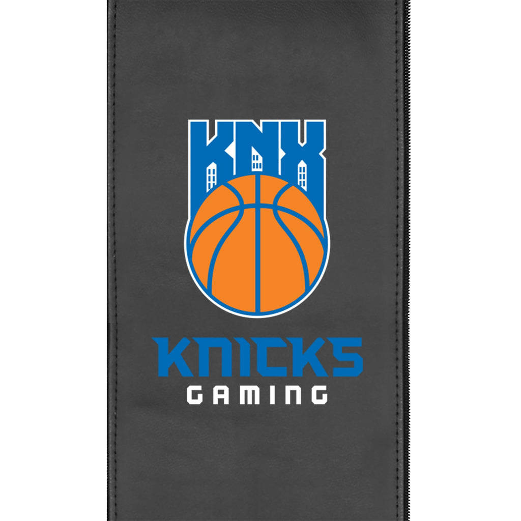 Knicks Gaming Global Logo Panel